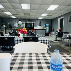 L's Kitchen