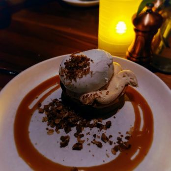 North Italia - Seasonal Butter Cake (pumpkin spiced butter cake with salted caramel and vanilla gelato) - Italian Near Me - Franklin, Tennessee