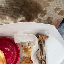 KFC - Hot wings were SOPPING in oil