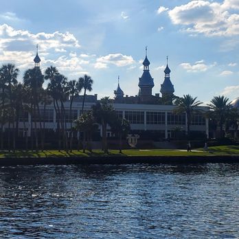 The Tampa Riverwalk - Parks Near Me - Tampa, Florida The Tampa Riverwalk - Parks Near Me - Tampa, Florida
