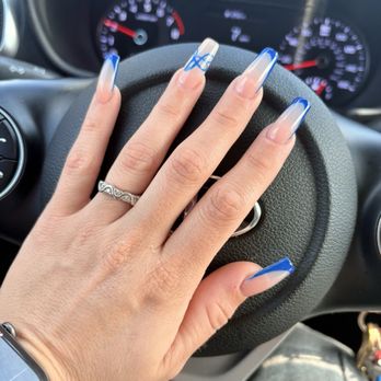 Noire Luxe LA - Coffin nails - Nail Salons Near Me - Lomita, California