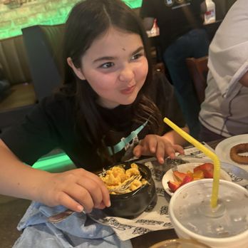 Ford's Garage Lexington - Yum! - Comfort Food Near Me - Lexington, Kentucky
