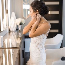 Uptown Glow HTX - We specialize in customized bridal glows