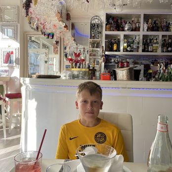 Gola Restaurant - Drinks - Italian Near Me - London, XGL Gola Restaurant - Drinks - Italian Near Me - London, XGL