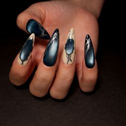 The Nail Lab