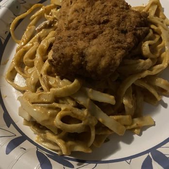 B Sweet Bistro - Red Fish Rampart - Food Court Near Me - New Orleans, Louisiana