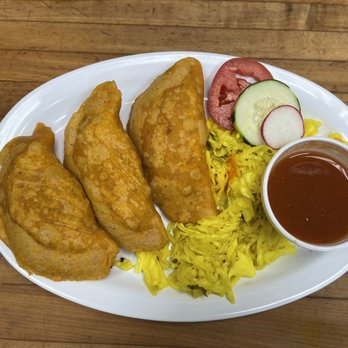 Panaderia Y Restaurante Mi Tierra - Pasteles de pollo!!!! - Salvadoran Near Me - Reseda, California Panaderia Y Restaurante Mi Tierra - Pasteles de pollo!!!! - Salvadoran Near Me - Reseda, California