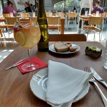 Eska - Bakeries Near Me - Prague, Puerto Rico