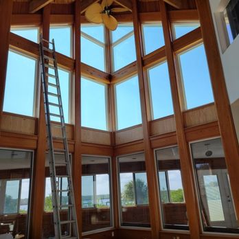 Sirpreme Painting and Sealing - window re caulk and clean - Painters Near Me Sirpreme Painting and Sealing - window re caulk and clean - Painters Near Me