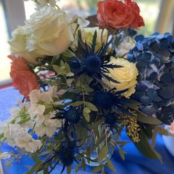 Petalz By Annie - Centerpiece