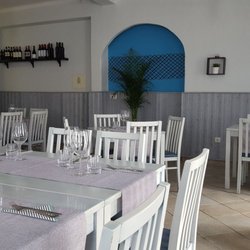 Angolo 1 - Cute restaurant.. Upstairs is nice too...