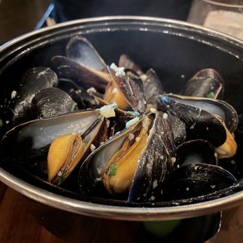 Sandfish - Clam pot - Sushi Bars Near Me - Palm Springs, California