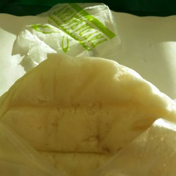 Fay Da Bakery - Red bean bun - Bakeries Near Me - Woodside, New York