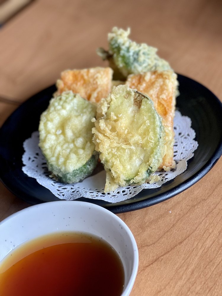 Full Moon Sushi