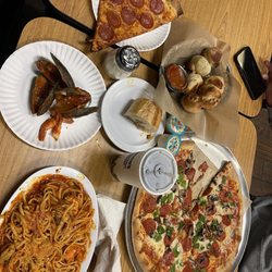 Rocco's Ny Pizza & Pasta - Slice of pepperoni, Linguine Shrimp, Clams and Mussels Fra Diavolo, Homemade Garlic Knots, Small 14" Pizza.
