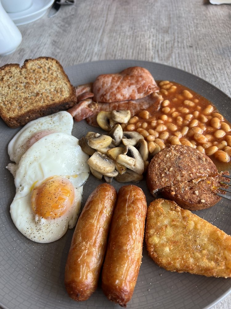 CRYSTAL CAFE TAPAS AND WINE BAR 36 Watergate Street, Navan, Co. Meath