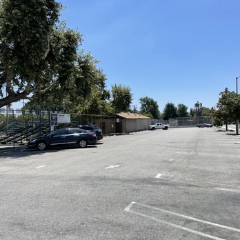 Hugo Reid Park - Parking area - Parks Near Me - Arcadia, California Hugo Reid Park - Parking area - Parks Near Me - Arcadia, California
