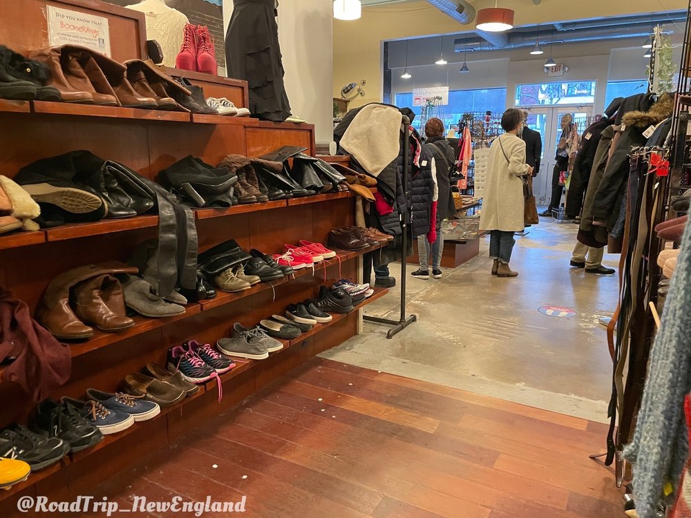 BOOMERANGS CLOSED Updated August 2024 41 Photos & 84 Reviews 563 Massachusetts Ave