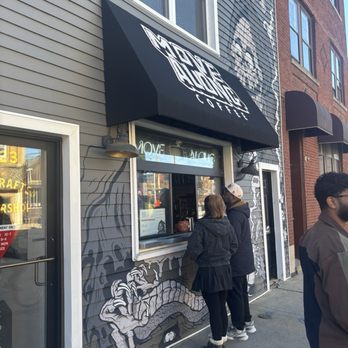 Move Along Coffee - Coffee & Tea Near Me - Chicago, Illinois