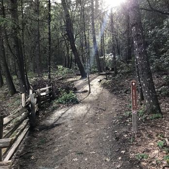 Castle Rock State Park - Castle Rock Trail - Parks Near Me - Los Gatos, California Castle Rock State Park - Castle Rock Trail - Parks Near Me - Los Gatos, California