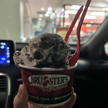 Bruster's Real Ice Cream - Desserts Near Me - Richardson, Texas