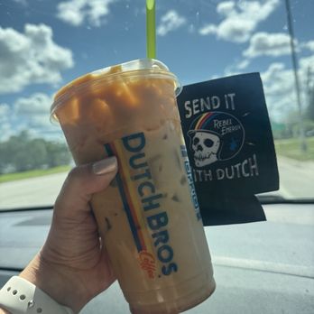 Dutch Bros Coffee - Free cozy! - Juice Bars & Smoothies Near Me - Altamonte Springs, Florida