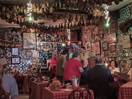 Scotti's Italian Restaurant by null