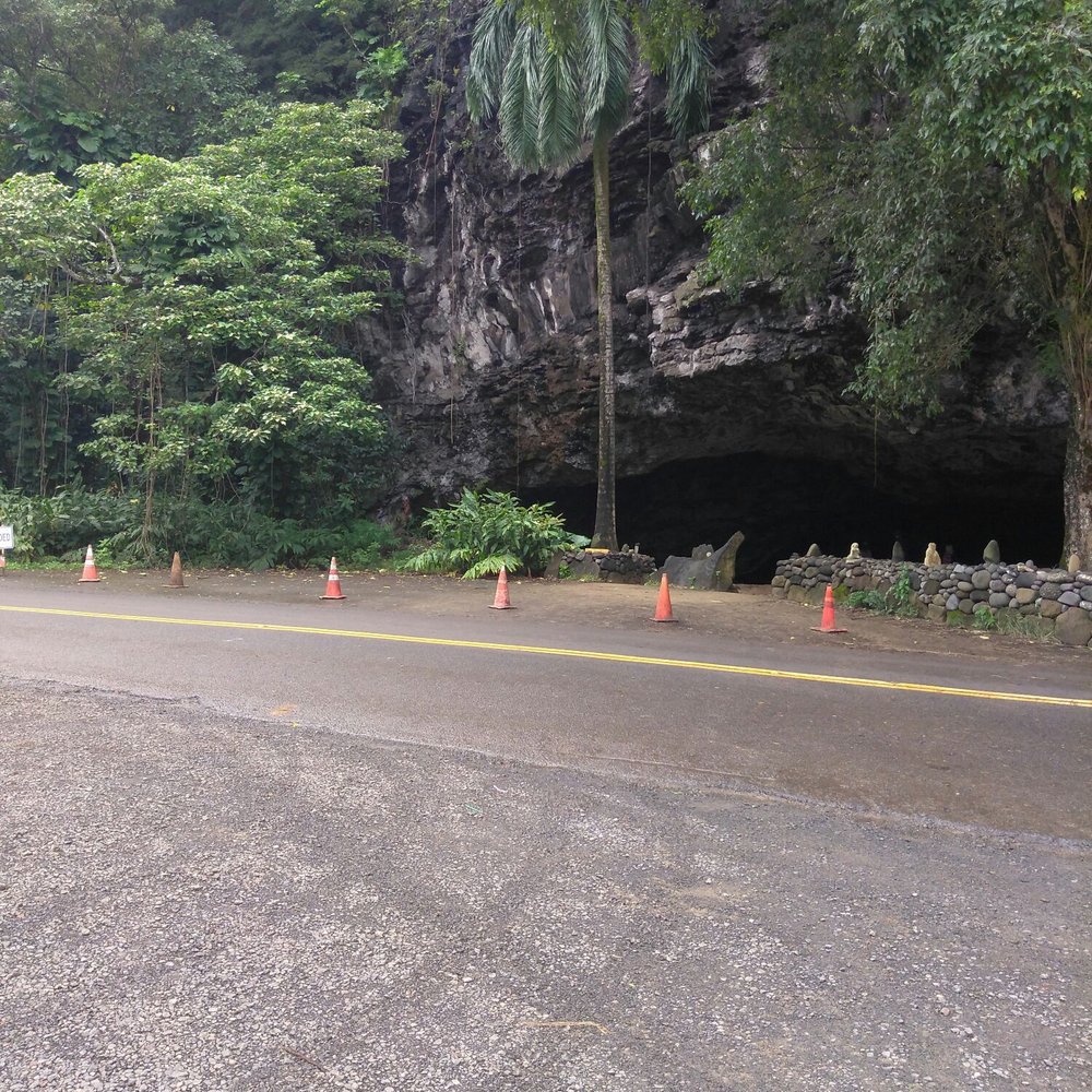 Tunnels Beach - Roads flood quickly so be advised - Beaches Near Me