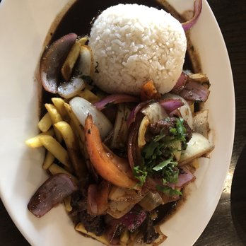 Pollos & Jarras - Lomo saltado - Peruvian Near Me - Miami, Florida Pollos & Jarras - Lomo saltado - Peruvian Near Me - Miami, Florida