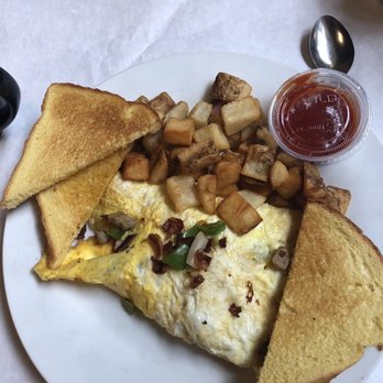 Debi's Restaurant - Western Omelette - American Near Me - Savannah, Georgia