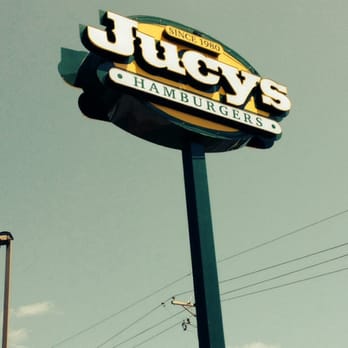 Jucys Hamburgers - Birthday lunch for Deanna - American Near Me - Longview, Texas