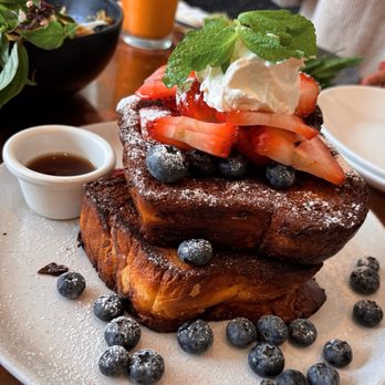 Otus Thai Kitchen & Coffee - Brioche French Toast - Thai Near Me - West Hollywood, California Otus Thai Kitchen & Coffee - Brioche French Toast - Thai Near Me - West Hollywood, California