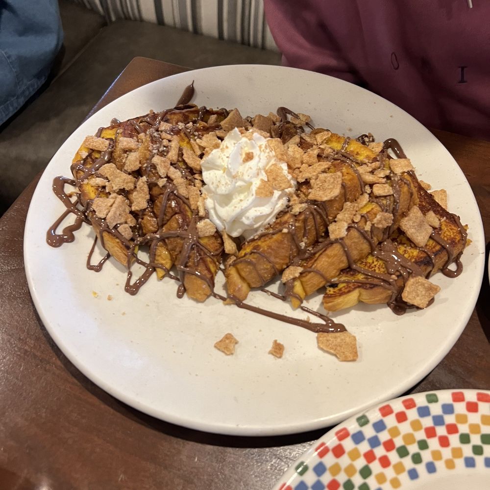 Mt. Kisco Diner - Cinnamon Toast French Toast - Diners Near Me - Mount Kisco, New York