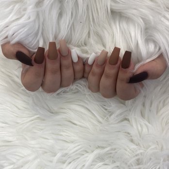 Pamper Me Nail Bar - Nail Salons Near Me - Glendale, California