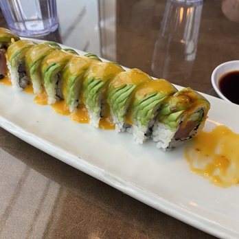 Lan Pan Asian Cafe - Crunchy Tuna Tartare Roll - Pan Asian Near Me - Miami, Florida Lan Pan Asian Cafe - Crunchy Tuna Tartare Roll - Pan Asian Near Me - Miami, Florida