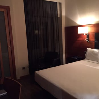 AC Hotel by Marriott Carlton Madrid - Hotels Near Me - Madrid, M