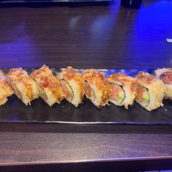 FUJIYA - SPICY TUNA TEMPURA ROLL - Japanese Near Me - Burbank, California