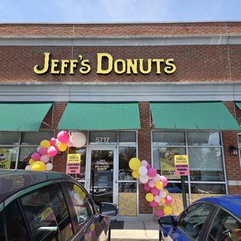 Jeff's Donuts - Outside entry area - Donuts Near Me - Columbus, Ohio Jeff's Donuts - Outside entry area - Donuts Near Me - Columbus, Ohio