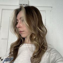 Drybar - West 3rd - Right side of blow out