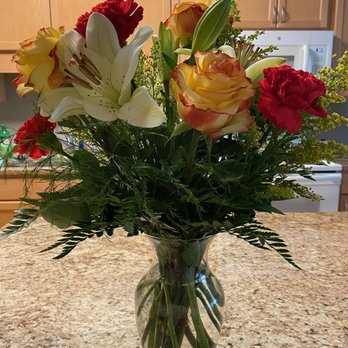 Rose Shop - This picture looked even better than the one online! - Florists Near Me - Minneapolis, Minnesota