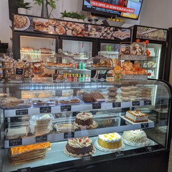 Enzo's Cafe And Bakery - Bakeries Near Me - Palm Springs, Florida Enzo's Cafe And Bakery - Bakeries Near Me - Palm Springs, Florida