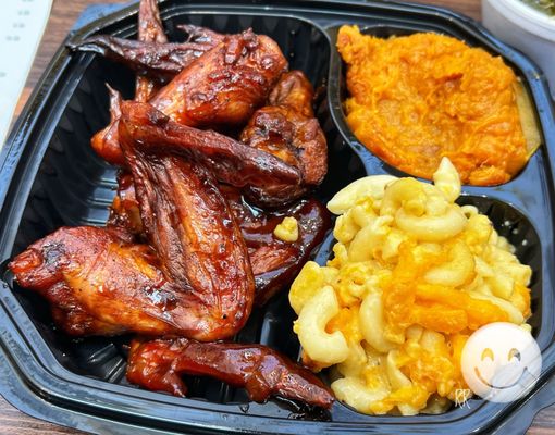 This Is It! Southern Kitchen & Bar-B-Q by null