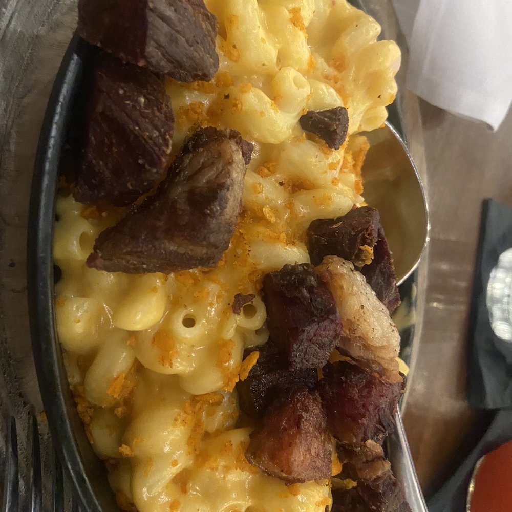 Batch Local Kitchen - Mac and cheese with pork belly - Cocktail Bars Near Me - West Palm Beach, Florida