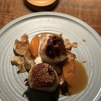 Peak with Priceless Restaurant & Bar - Scallops - New American Near Me - New York, New York