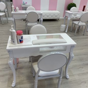 The Princess Club - Anyone for a mani ? - Kids Hair Salons Near Me - Miami, Florida