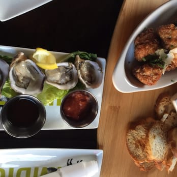 Taps & Apps - Garlic Chix, artichoke dip, Oysters - New American Near Me - Mililani, Hawaii