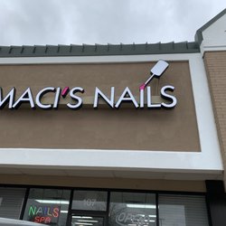 Maci’s Nails