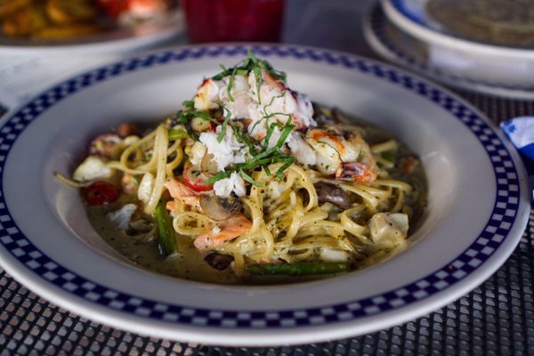 Duke's Seafood by null