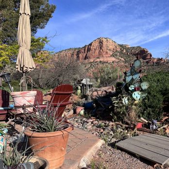 Cozy Cactus - Breakfast views - Hotels Near Me - Sedona, Arizona Cozy Cactus - Breakfast views - Hotels Near Me - Sedona, Arizona