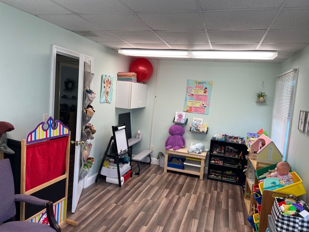 Connecting Roots - grief counselor in Barberton, OH